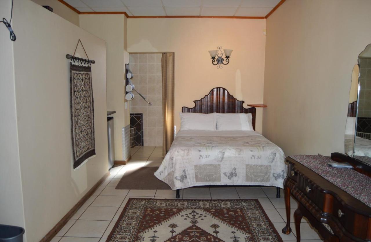House Ebony B&B Newcastle Extérieur photo