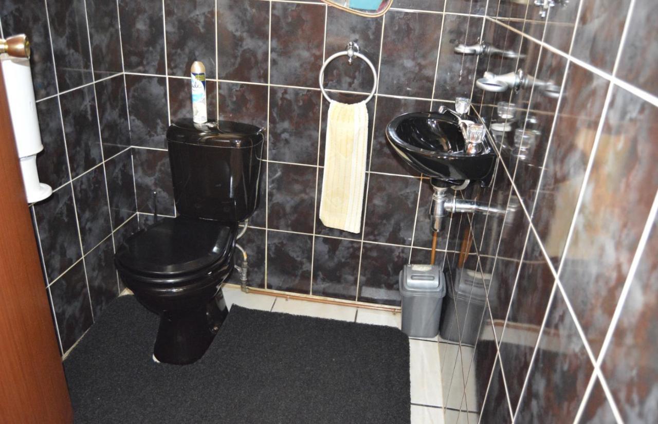 House Ebony B&B Newcastle Extérieur photo